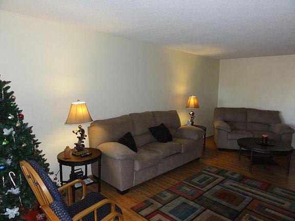 3rd image of 10561 W Granada Dr