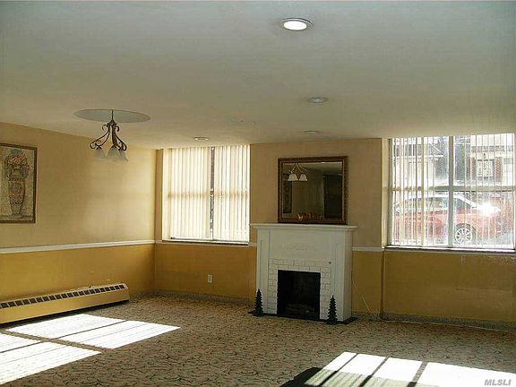 5th image of 17545 88th Ave APT 6F