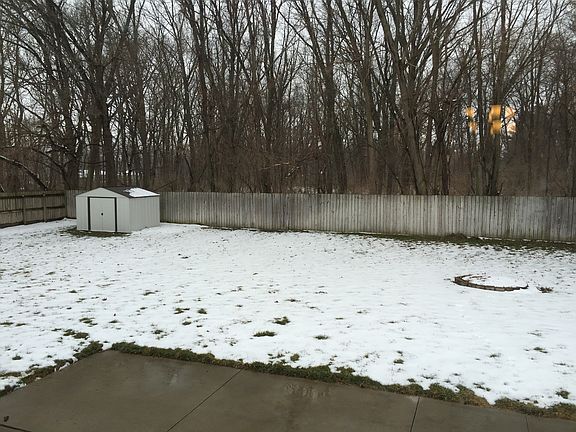 5th image of 56955 Virginia Dr