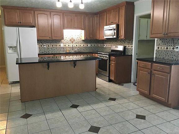 5th image of 224 Gardenia Ct