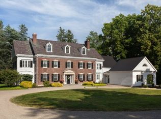 399 Loudon Rd, Loudonville, NY 12211