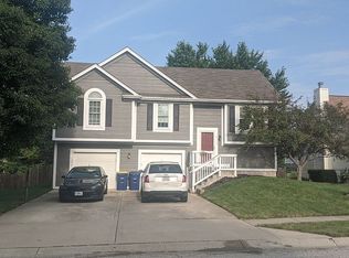 14113 Lora St, Smithville, MO 64089