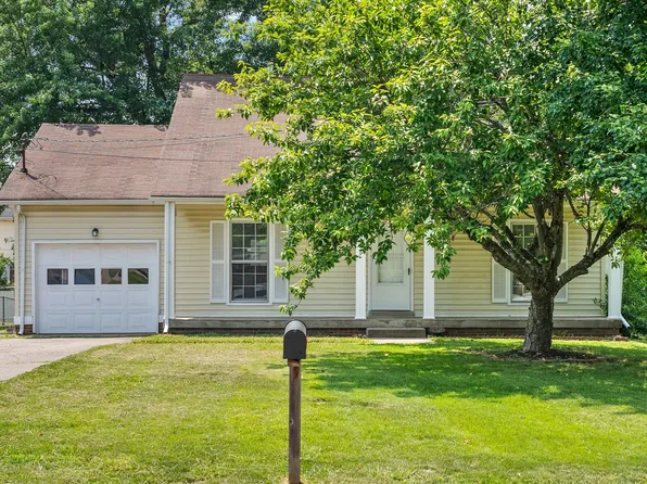 3408 Polly Dr, Clarksville, TN 37042