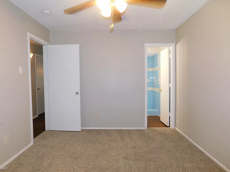 1401 Noble St — Photo 19
