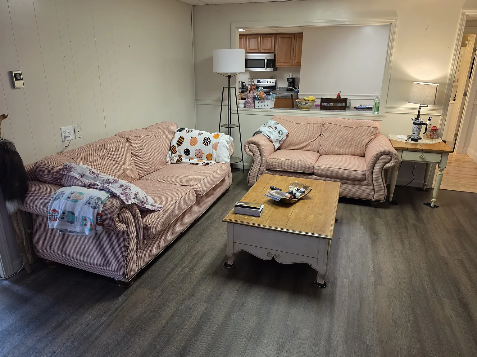 2 bed, 500 sqft, $1,400 — Photo 1