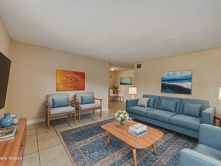 Fall Ridge Apartments — Photo 15