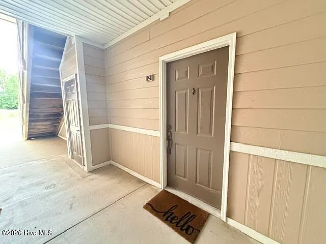 3 bed, 2.0 bath, 1391 sqft, $1,600 — Photo 2