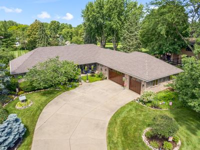 13N430 Chisholm Trl, Elgin, IL, 60124