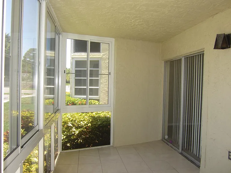 4900 38th Way S #103-D — Photo 17