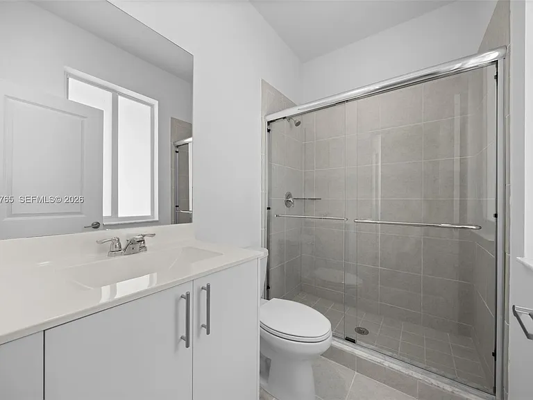 715 SE 15th St — Photo 29