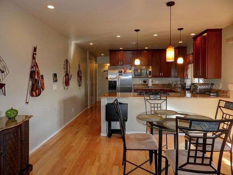 385 Coffee Pot Dr — Photo 13