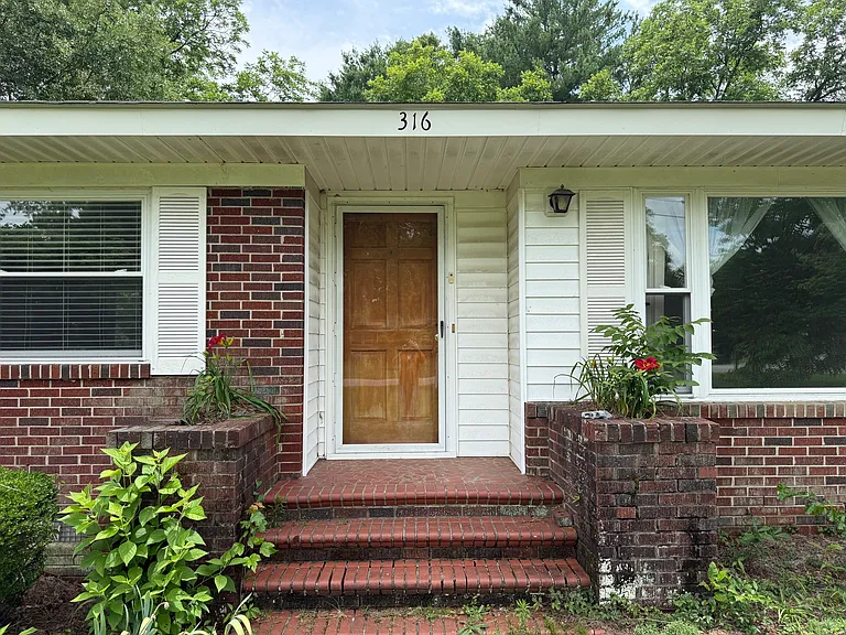316 Rawls Dr — Photo 4