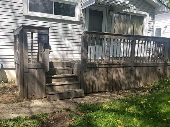 413 Emerson