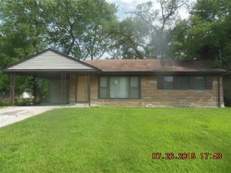 1st image of 2052 McMenamy Dr
