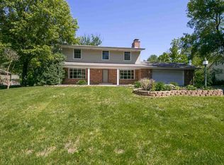 6594 Torch Lite Trl, Loves Park, IL