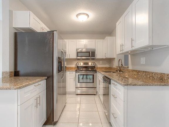 5th image of 510 W 129th Ave
