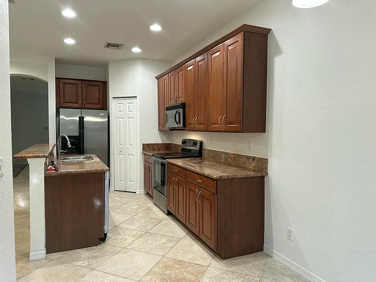 4861 Bonsai Cir #105 — Photo 10