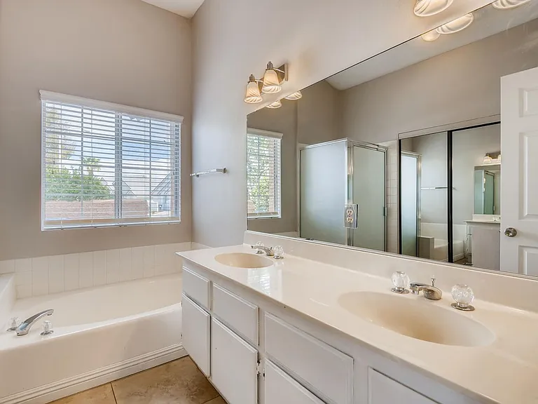 2507 Kilmaron Cir — Photo 19