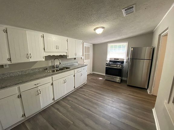 4th image of 6441 Glynn Ave