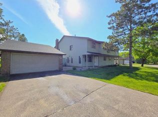 4710 Lenore Ln, Eagan, MN 55122