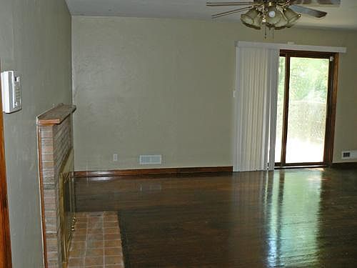 3rd image of 8405 E 71st Ter
