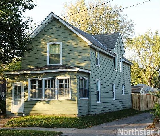 1st image of 2914 26th St E