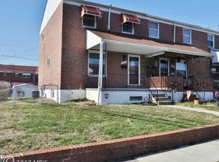 902 Foxridge Ln, Essex, MD 21221