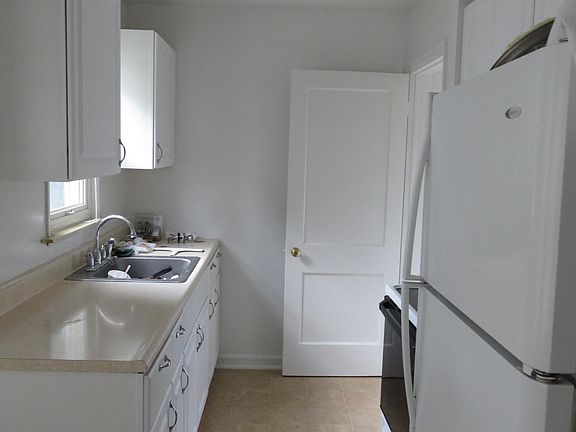 4th image of 28160 Asmus St