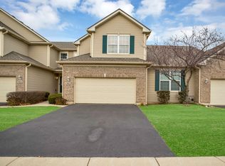 902 Oak Ridge Blvd, Elgin, IL 60120