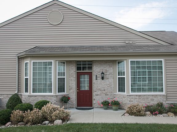 3rd image of 7426 Red Oak Ct