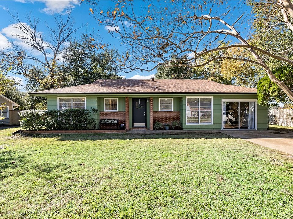1st image of 4002 Tanglewood Dr