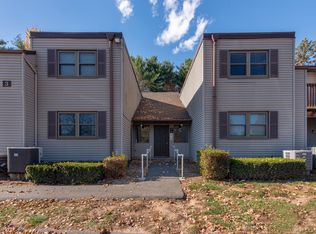 307 Twin Circle Dr UNIT 307, South Windsor, CT 06074