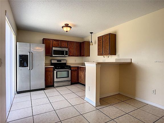 5th image of 3252 Huntwicke Blvd