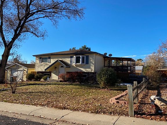 2nd image of 9661 Fox St