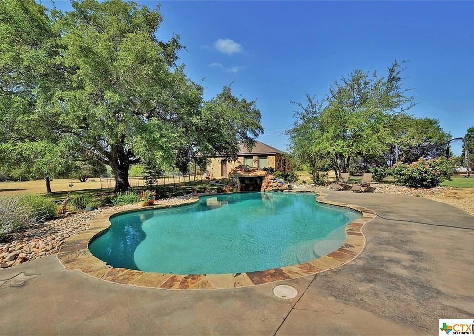 1st image of 1387 Hidden Springs Dr