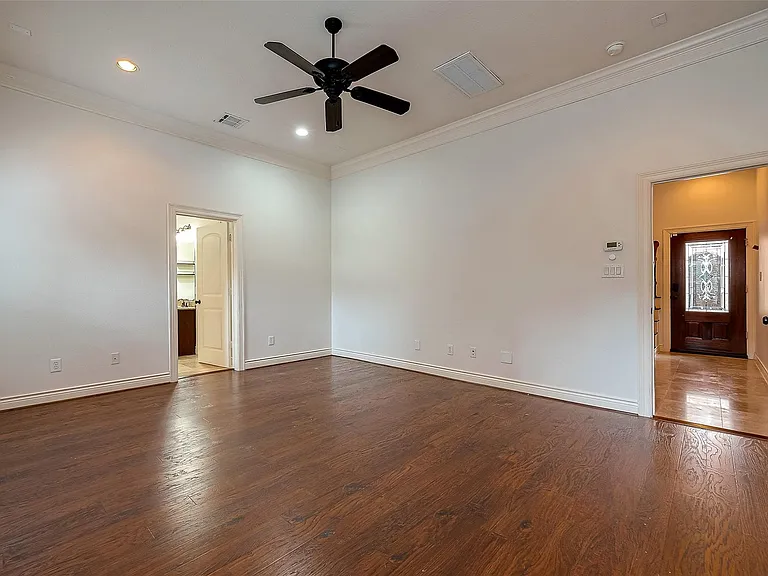 5608 Kansas St #B — Photo 15
