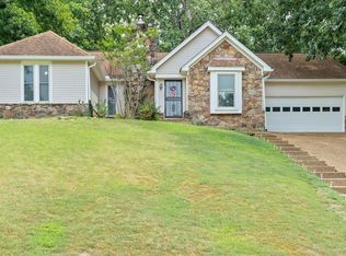 8551 Chippingham Dr, Cordova, TN 38016