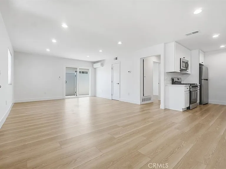 307 N Tustin Ave #A — Photo 11