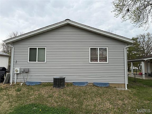3rd image of 1618 Boardwalk Ave
