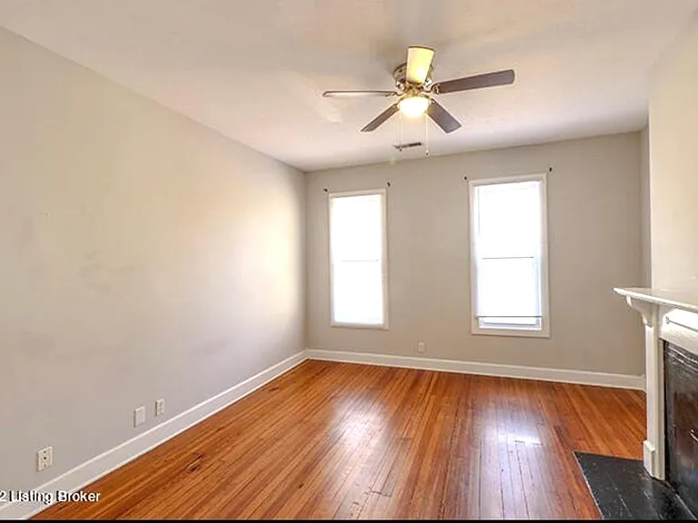 3761 Southern Pkwy #2 — Photo 2