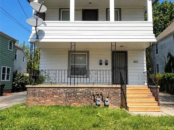 865 Whitcomb Rd, Cleveland, OH 44110