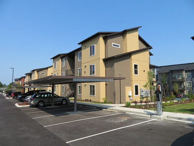 Park77 Apartments — Photo 16