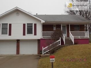 404 NW 39th St, Blue Springs, MO 64015