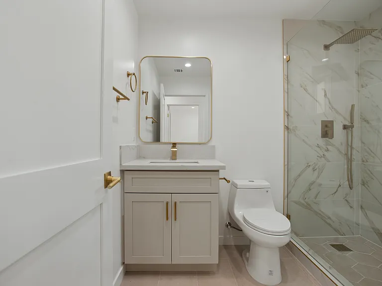11502 Valjean Ave — Photo 13
