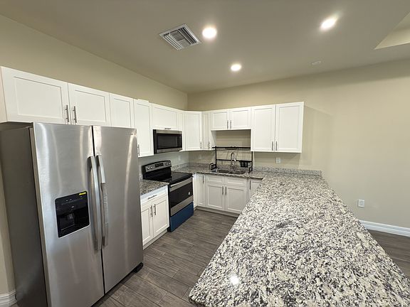 2nd image of 5029 Leonard Blvd S