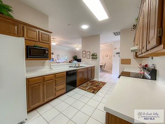 5th image of 102 Sacramento River Dr