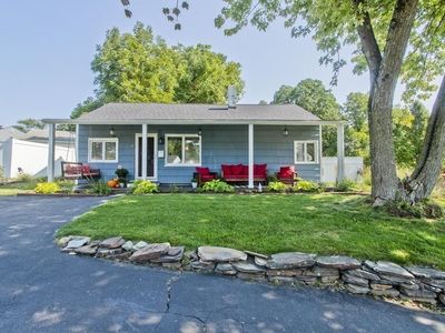 7 Memorial Dr, Holyoke, MA, 01040