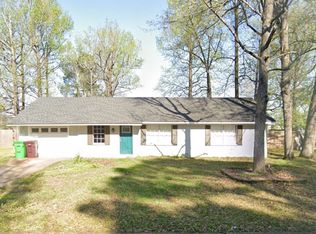 3406 Camellia Cir, Columbus, MS 39705