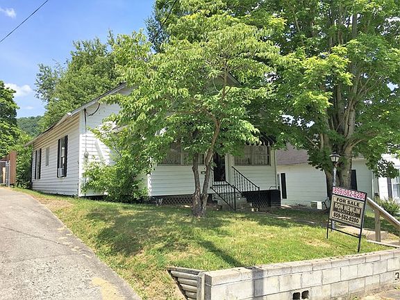 3rd image of 531 Cantrill St