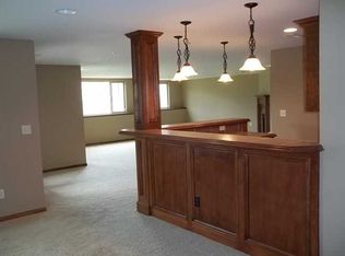 836 E Rough Creek Loop, Derby, KS 67037